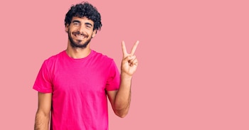 Día Internacional del Rosa – color rosa – LGBTIQ+ - David Shepherd - Travis Price – Perú – noticias – 6 abril