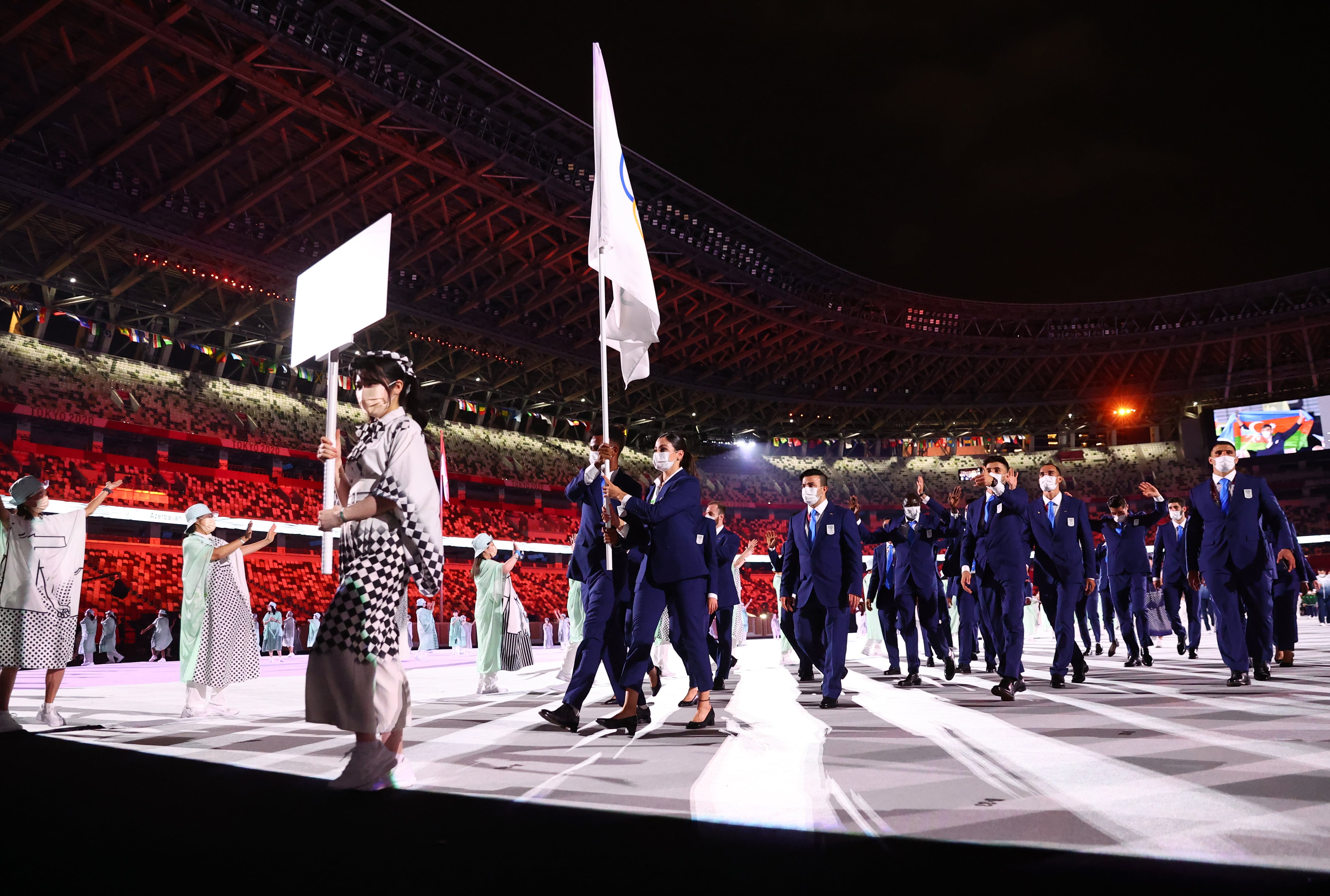 Yusra Mardini volvió al Equipo Olímpico de Refugiados en Tokio 2020 y fue abanderada (REUTERS/Kai Pfaffenbach)