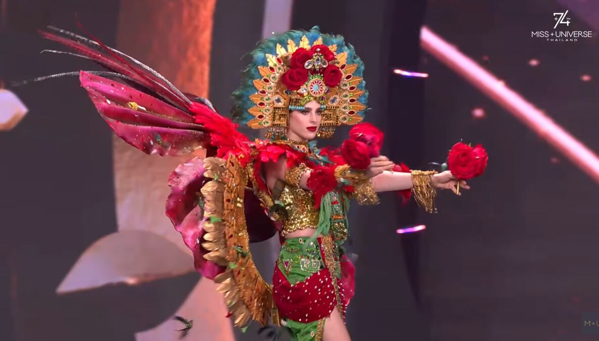Fátima Bosch en la Gala de traje típico de Miss Universo 2025. (Captura de pantalla)