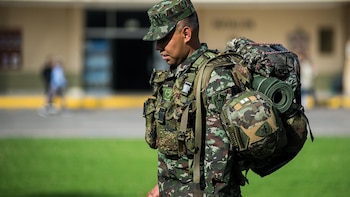 Al menos un militar muerto y otros cinco heridos en un ataque del ELN en el noreste de Colombia