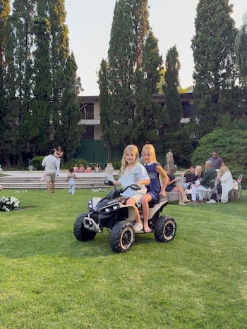 En la fiesta de Sarah