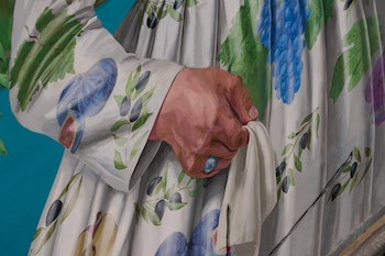 Un detalle vibrante del mural