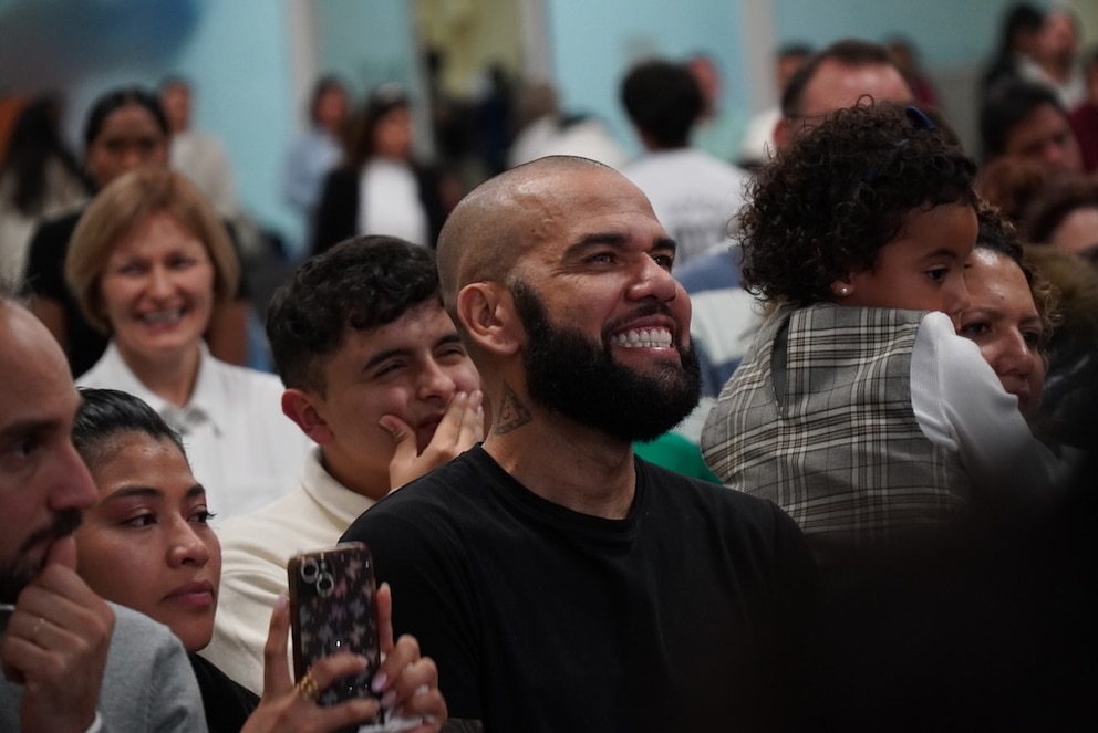 DVACKR7YDBF4TFJFJDESTNF26Q