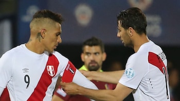 Claudio Pizarro y Paolo Guerrero compartieron muchos años en la selección peruana.