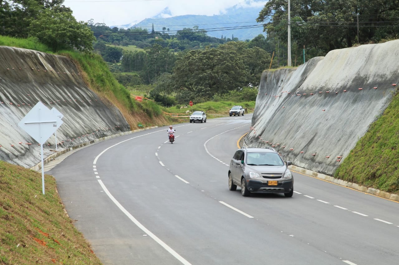 Conocer las carreteras con mayor número de cámaras de velocidad es fundamental para planear el viaje de Semana Santa. Foto: Ministerio de Transporte.