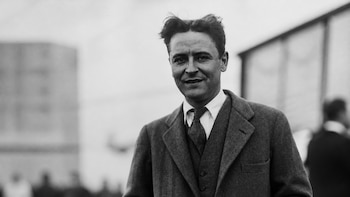 130 años del nacimiento de F. Scott Fitzgerald, el escritor que retrató el sueño americano desde adentro