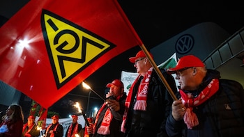 El sindicato IG Metall amenaza con convocar huelgas en Volkswagen en Alemania a partir de enero