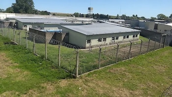 Suspendieron el ingreso de presos