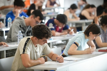 Alumnos comienzan la PAU 2026 en el Campus de Espinardo de la Universidad de Murcia, a 2 de junio de 2026, en Murcia, Región de Murcia (España). (DIMA/Europa Press)
