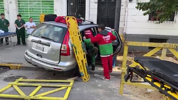 Un fuerte choque entre una camioneta y un colectivo en Palermo dejó cuatro heridos