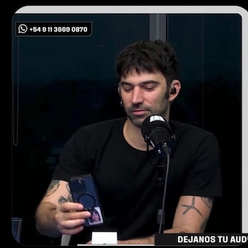 La tierna imagen de Pedro Rosemblat en la funda de su celular que emocionó a los fans de Lali