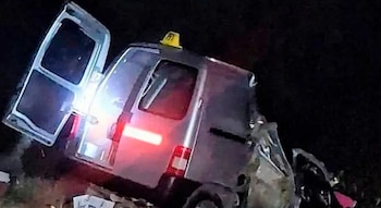 Así quedó la camioneta en donde viajaban las víctimas (Gentileza: El Once)