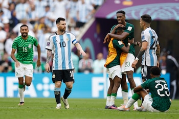 Saravia explicó que Messi ocupa para muchas personas el lugar del ideal del yo y que su posible adiós obliga a reconocer el paso del tiempo (Juan Ignacio Roncoroni/EFE)