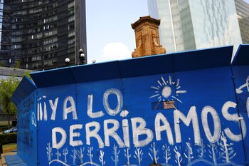 La estatua en honor a