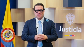 El ministro Iván Cancino González afirmó que la iniciativa establecerá un mecanismo jurídico sin abrir negociaciones políticas con los grupos armados - crédito @MinjusticiaCo / X