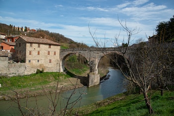 El pueblo de Mercatello Sul Metauro, en la Marche italiana (Wikimedia Commons)