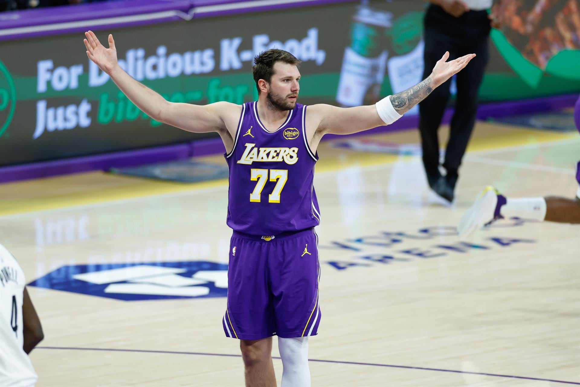 Los Lakers mantuvieron búsquedas laborales abiertas, pero postergaron cargos de mayor jerarquía durante la transición de control