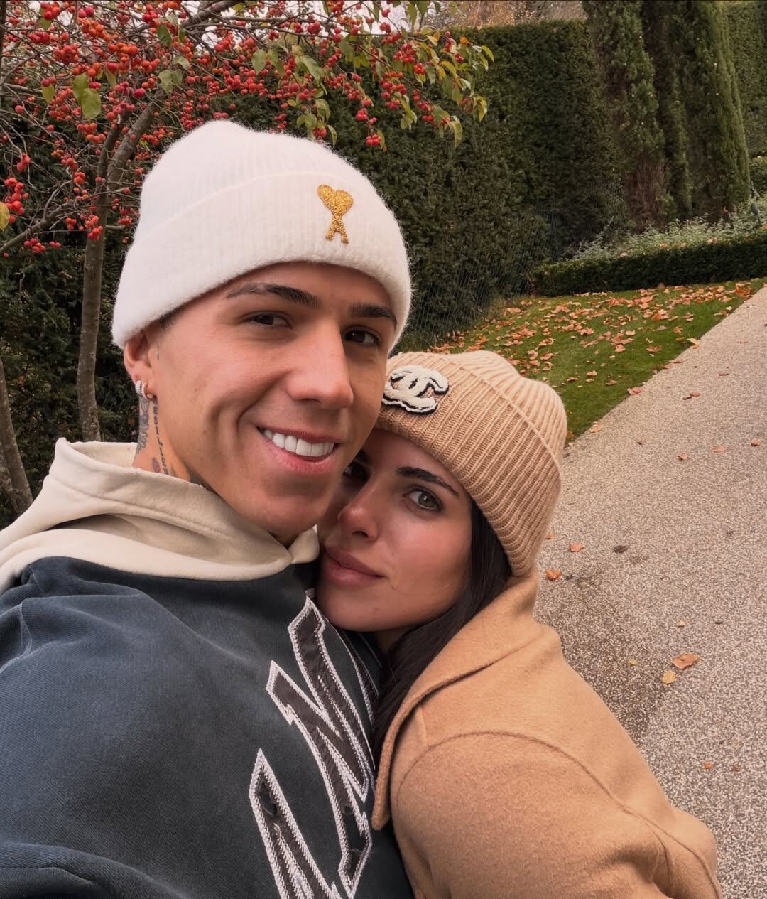 La romántica selfie de Enzo Fernández y Valu Cervantes