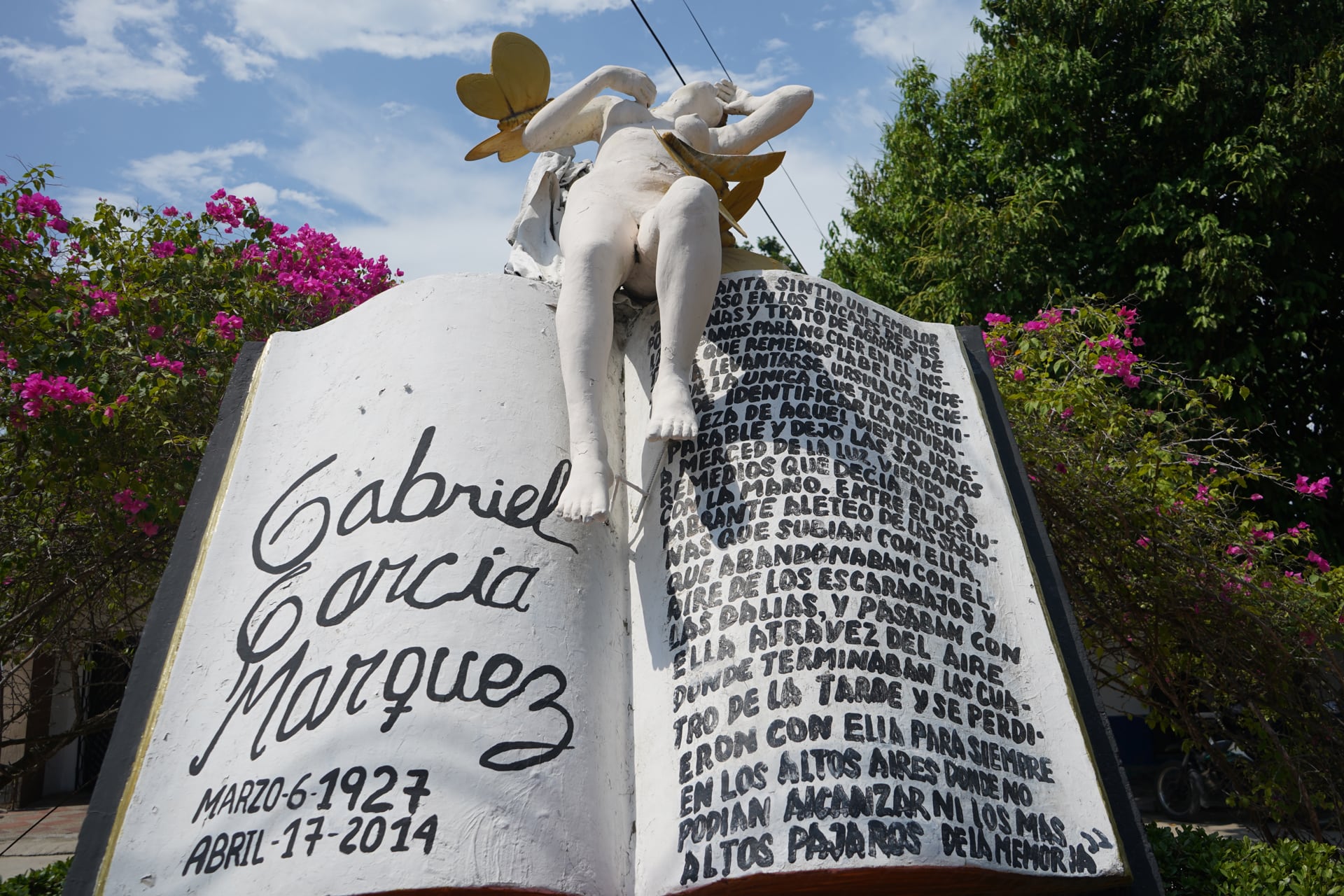 Monumento dedicado al premio Nobel colombiano, Gabriel García Márquez, en Aracataca, Colombia (EFE/ Pablo R. Seco)