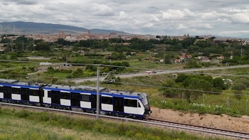 Las primeras imágenes de un metro de la línea 6 de Madrid, haciendo pruebas en Navarra (Comunidad de Madrid)