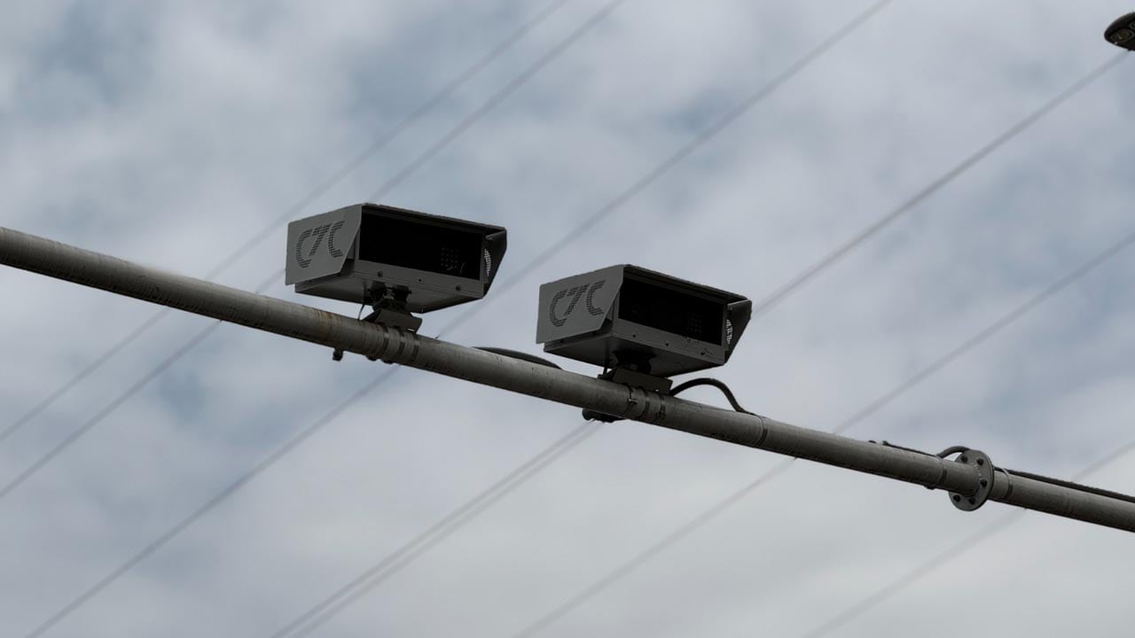 Los recursos obtenidos del sistema se destinan a modernizar semáforos, mejorar la infraestructura vial y apoyar campañas de educación vial. - crédito Alcaldía de Medellín