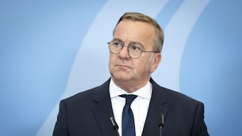 El ministro de Defensa alemán aboga por ilegalizar al ultraderechista AfD en el este del país