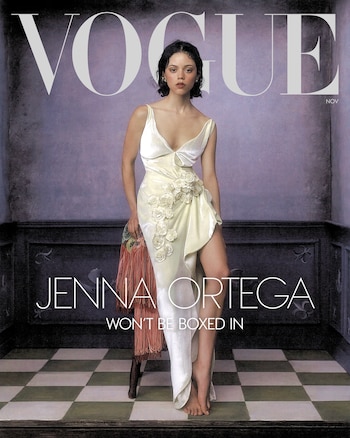Jenna Ortega protagonizó la portada de noviembre de 2026 de Vogue Estados Unidos con una producción de referencias pictóricas y surrealistas