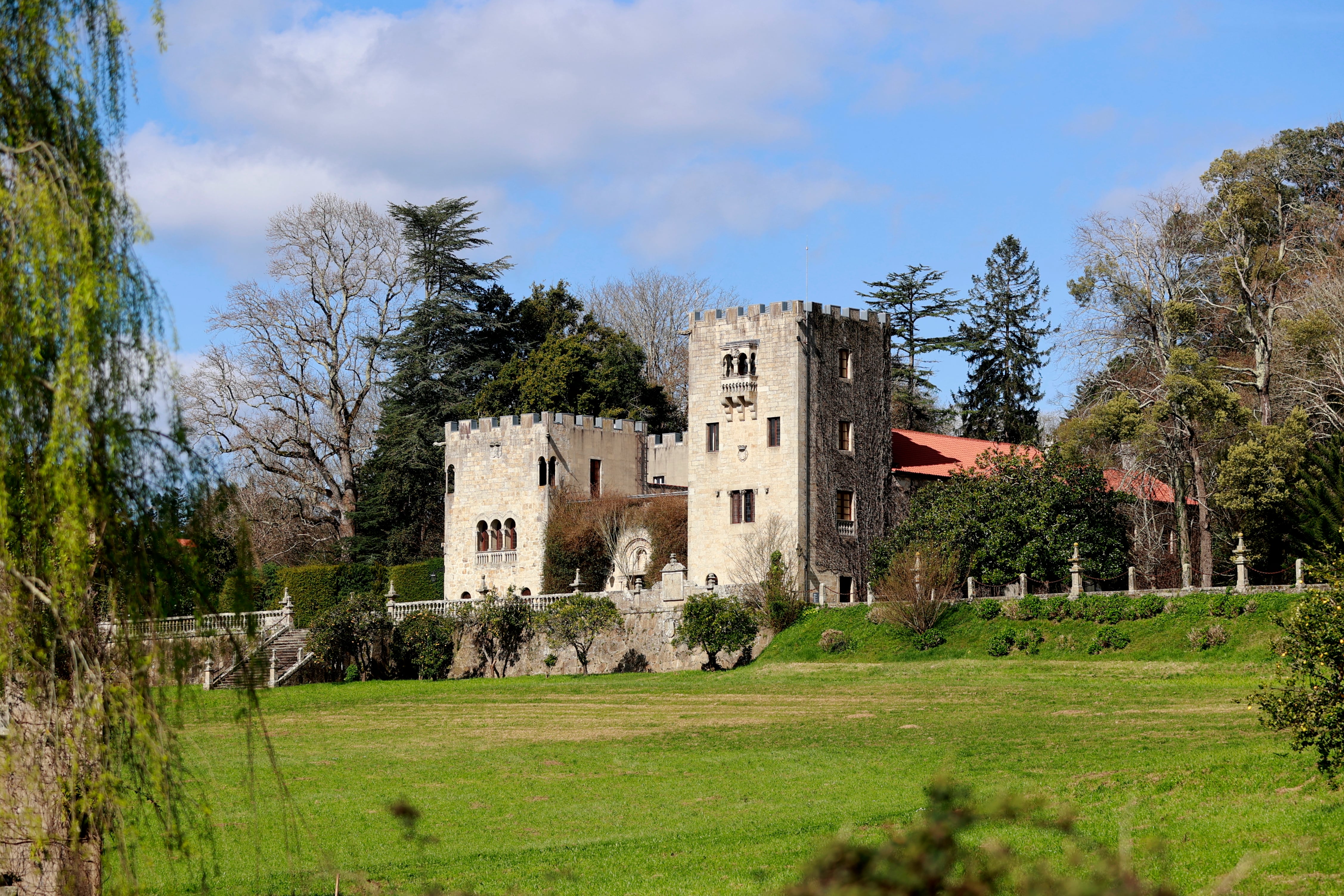 Imagen de archivo de la fachada del Pazo de Meirás. (Cabalar/EFE)