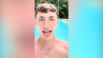 El video de un joven