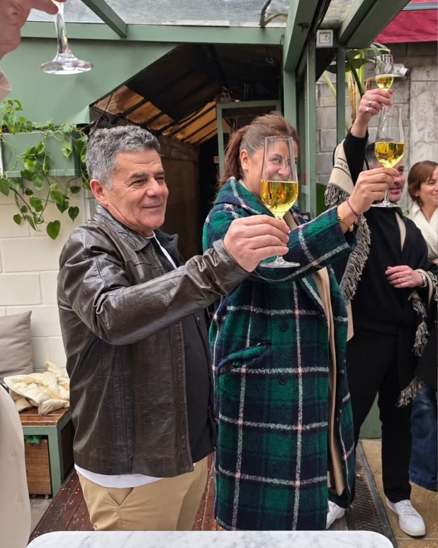 Julián Weich y Jennifer De la Rosa se casaron en una ceremonia íntima tras siete años de relación (Instagram)