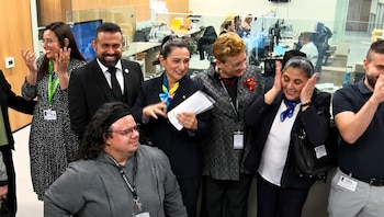 Organizaciones de personas sordas celebraron el avance del proyecto y destacaron que el reconocimiento del LESCO ayudaría a eliminar barreras de comunicación en el país. Crédito: Captura video Asamblea Legislativa