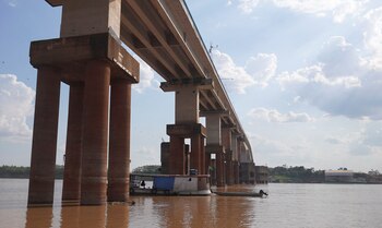 El Madeira es una ruta de transporte fluvial clave gracias a sus más de 1.000 kilómetros navegables (REUTERS/Leonardo Benassatto/Archivo)