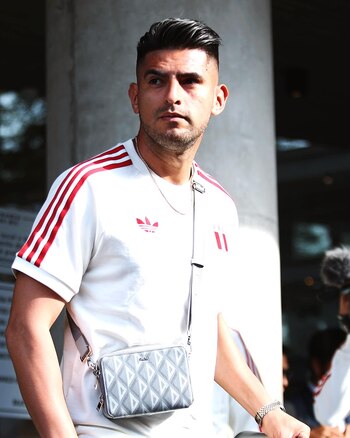 Carlos Zambrano pertenece a la