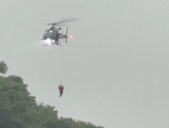 Equipos de emergencia continúan las