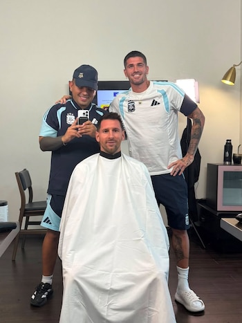 El nuevo look de Messi y De Paul (Instagram: @Dany_ale_32)
