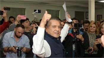 El exgobernador de Sonora vuelve