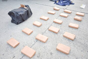 Los agentes policiales incautaron 18