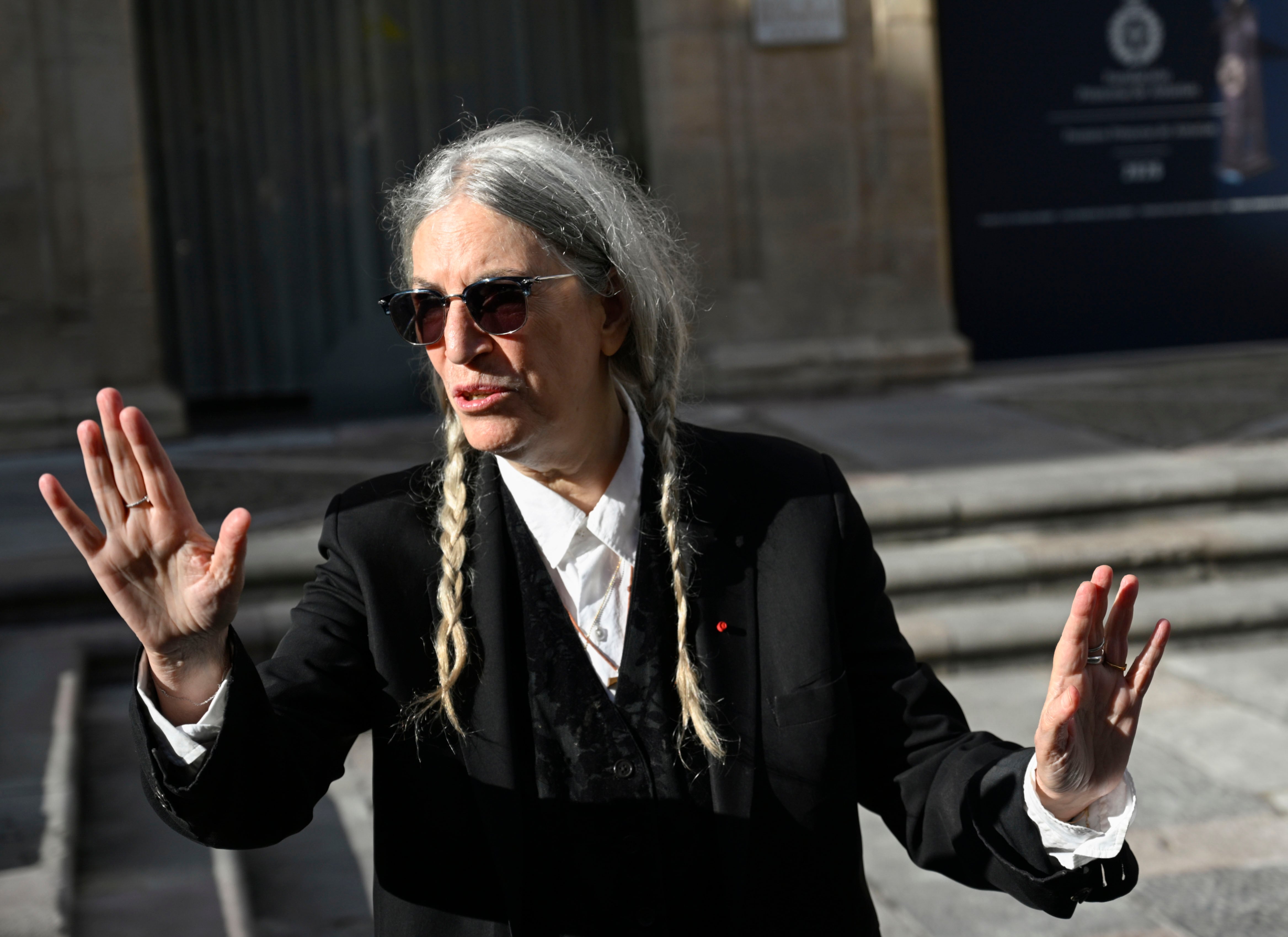 Patti Smith llega a Oviedo entre gaitas y fans para inaugurar la semana de los Premios Princesa de Asturias