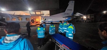 Narciso González, de 60 años, y Favio Hernán González, de 37, fueron aeroevacuados desde Jujuy hasta La Plata por un operativo de alta complejidad