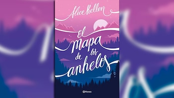 Vuelve una escritora seguida por decenas de miles de lectores.