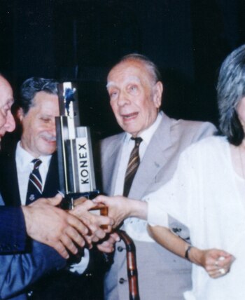 Jorge Luis Borges recibió el