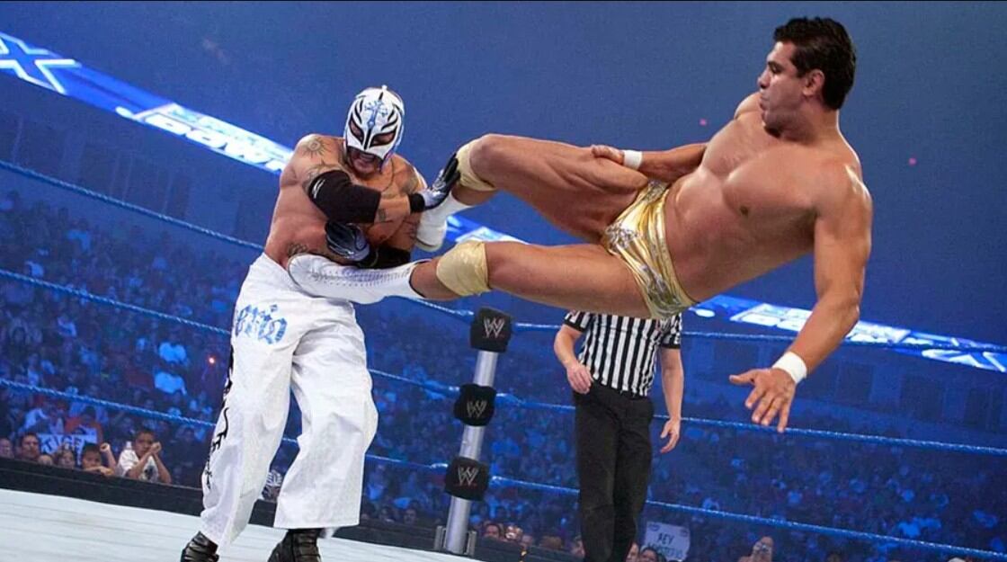 El Patrón debutó en 2010 en Smackdown, pero antes, la WWE tenía en la mira a otra superestrella mexicana.