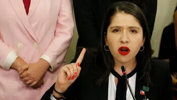 Consuelo Veloso salió elegida con