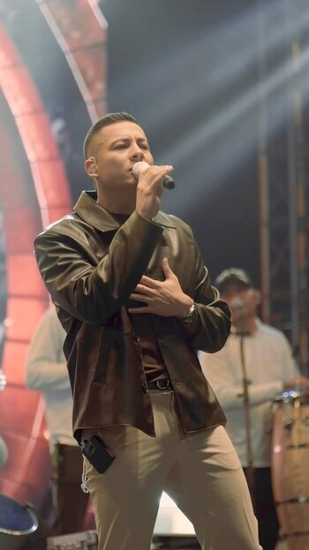 El cantante colaboró con Pipe Bueno en "No puedo olvidarla" y supera los 700 mil seguidores en redes sociales - crédito @camilomendezoficial/Instagram