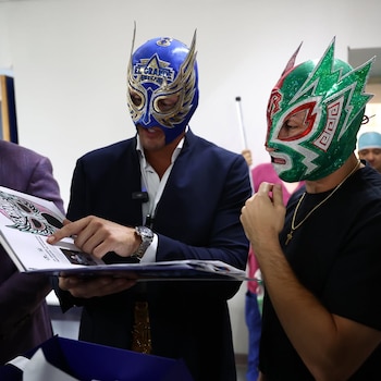 Las leyendas de la WWE y AAA vivieron momentos de felicidad al lado de los pequeños.