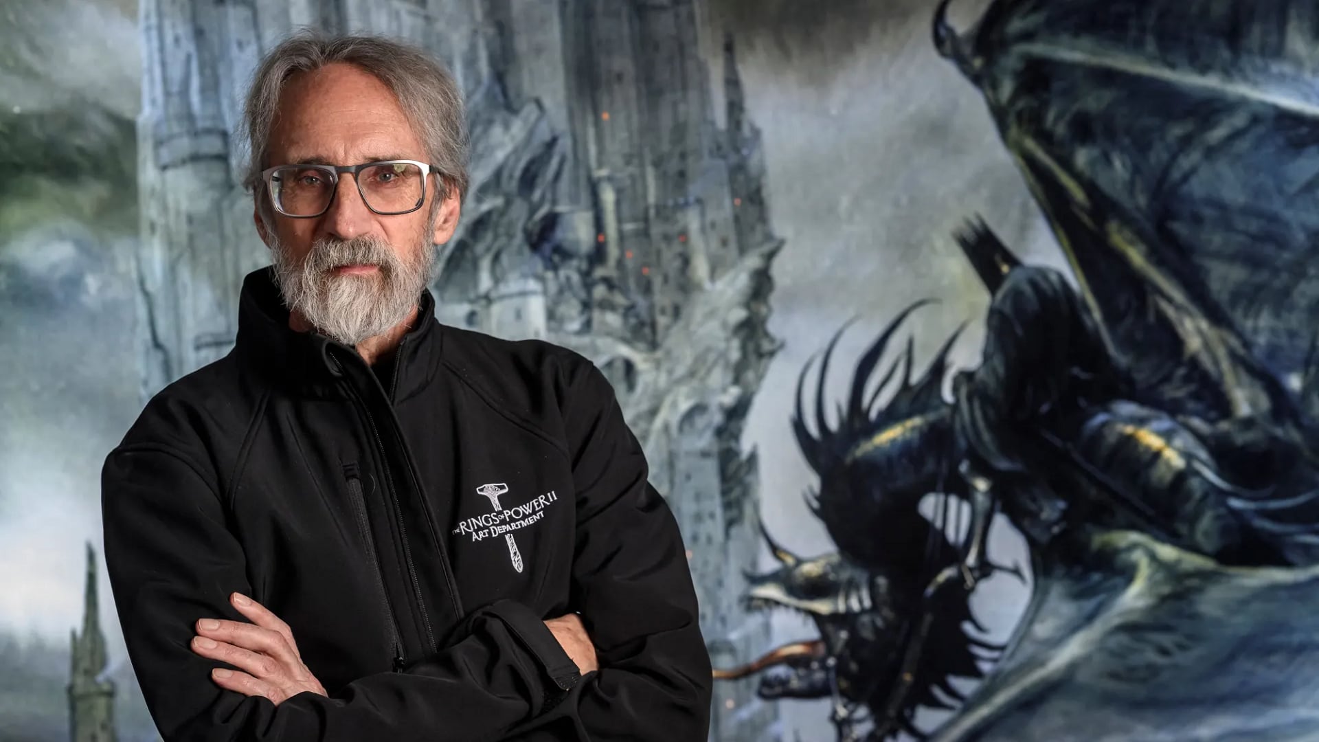 La mente detrás de Gandalf y Legolas: John Howe expone 270 obras en la “Torre de la Fantasía” (Foto: Fabrice Coffrini / AFP)