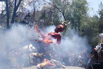 CIUDAD DE MÉXICO, 04ABRIL2026.- El colectivo Cartoneros de la Ciudad de México realizaron la tradicional quema del Judas con motivo del sábado de Gloria. Lo anterior, durante la celebración de la catorce edición del festival de la cartonería en el Kiosko Morisco.
FOTO: GALO CAÑAS/CUARTOSCURO.COM