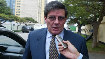 Rafael Rey Rey es una figura polémica y multifacética, con una carrera política marcada por controversias y vínculos con el fujimorismo. (Andina)