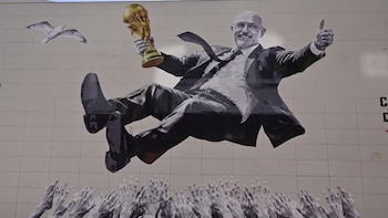 Luis de la Fuente visita este 9 de octubre el mural que le dedica Valencia