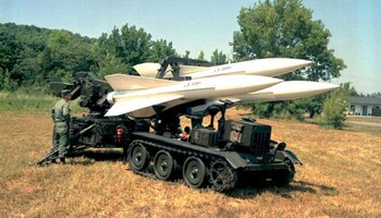 Sistema de defensa aéreo modelo